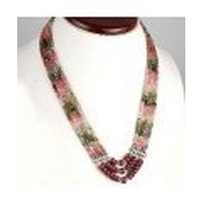 Collier en tourmaline naturelle et rubis naturel + boucles d'oreilles offertes 347.00 cts