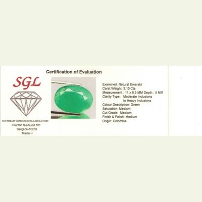 Émeraude naturelle ovale a facettes 11x8.5x5 mm 3.10 carats avec certificat