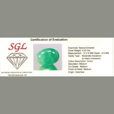 Émeraude naturelle ovale a facettes 12x9x6.5 mm 4.25 carats avec certificat