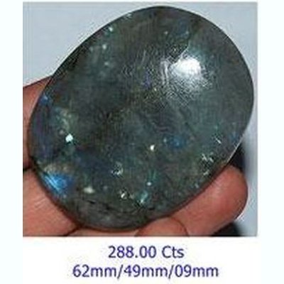 Labradorite naturelle ovale cabochon 62x49 mm 288.00 carats