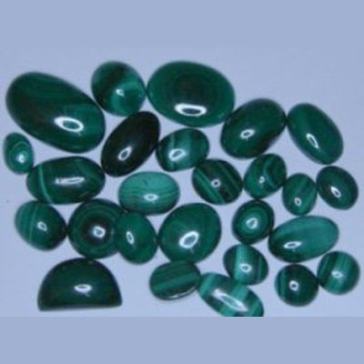 Lot de 100 carats de Malachite naturelle tailles diverses