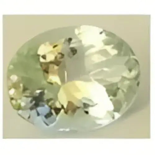 Aigue marine ovale a facettes 14x10.5 mm 5.20 carats