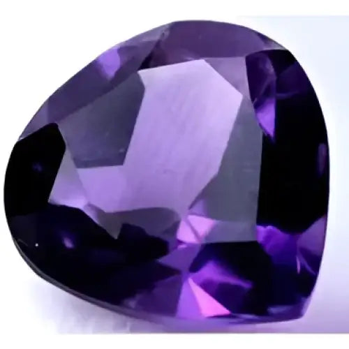Améthyste d'Afrique coeur a facettes 6 mm 0.70 carat
