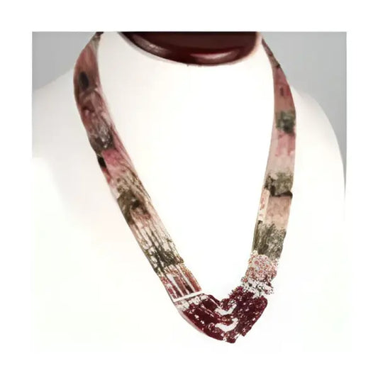 Collier en tourmaline naturelle et rubis naturel + boucles d'oreilles offertes 347.00 cts