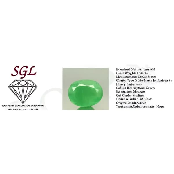 Émeraude naturelle ovale a facettes 12x9x6.5 mm 4.50 carats avec certificat