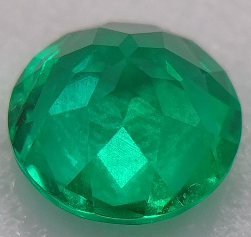 Emeraude hydrothermale ronde a facettes 5 mm 0.43 carat 3