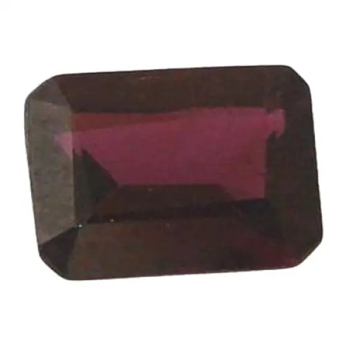 grenat almandin rectangulaire, facettée, rouge foncé