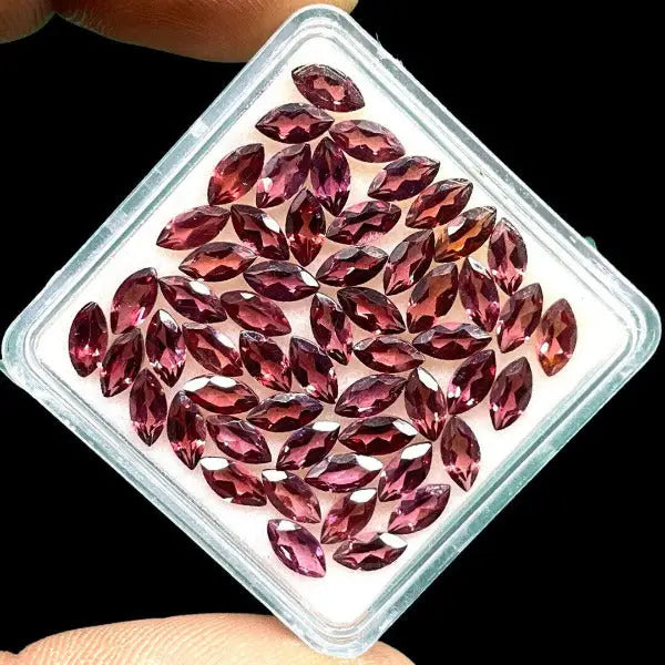 grenat rhodolite, de coupe marquise