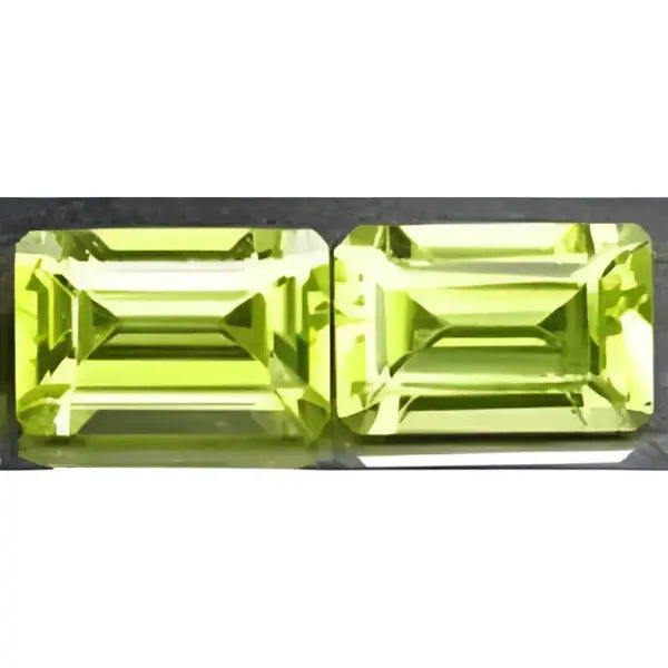 Peridot naturel octogonal 6x4 mm 0.61 carat