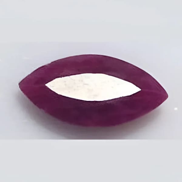 Rubis naturel marquise 10x5 mm 1.25 carat