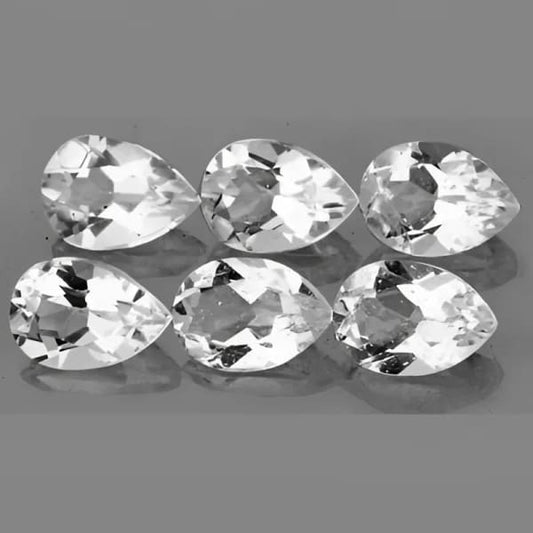 Topaze blanche poire a facettes 10x7 mm 2.53 carats