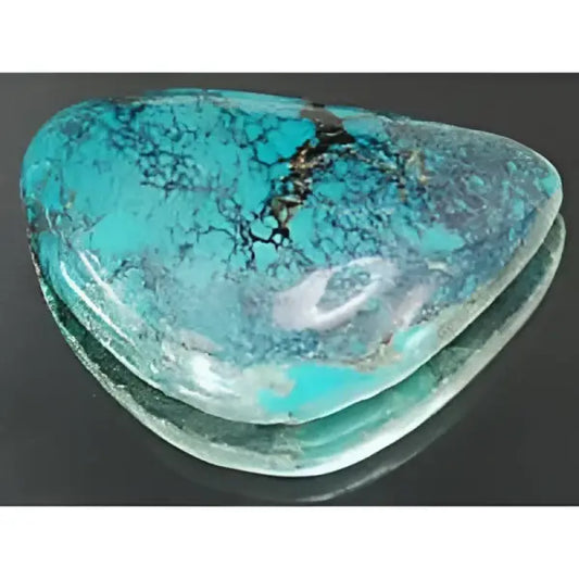 Turquoise naturelle fantaisie 43x30 mm 87.85 carats