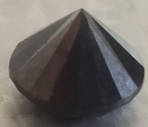 Diamant noir rond 1.55 carat 6.8 mm
