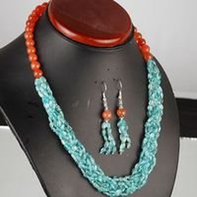 Collier en cornaline et apatite + boucles d'oreilles offertes 429.00 cts