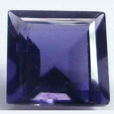 Cordierite carrée 5x5 mm 0.57 carat