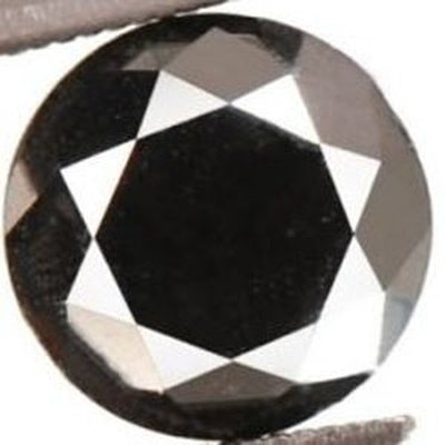 Diamant noir rond a facettes 1.05 carats 5.90 mm