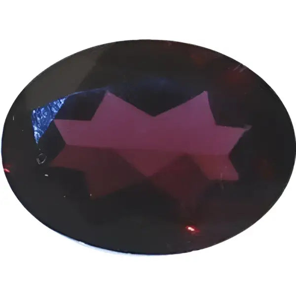 Grenat almandin ovale a facettes 9x7 mm  2.70 carats