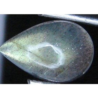 Labradorite naturelle poire cabochon 12x8 mm 3.30 carats