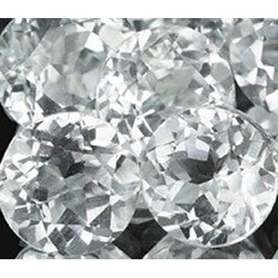 Topaze blanche ronde a facettes 5 mm 0.59 carat