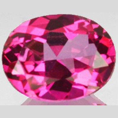 Topaze rose ovale a facettes 8x6 mm 1.50 carats