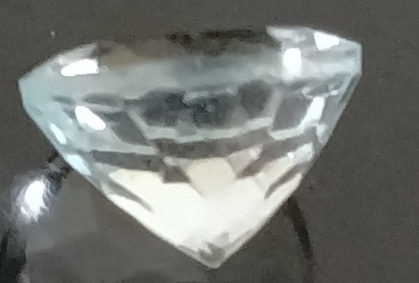Aigue marine  ronde a facettes 9 mm 2.20 carats 3