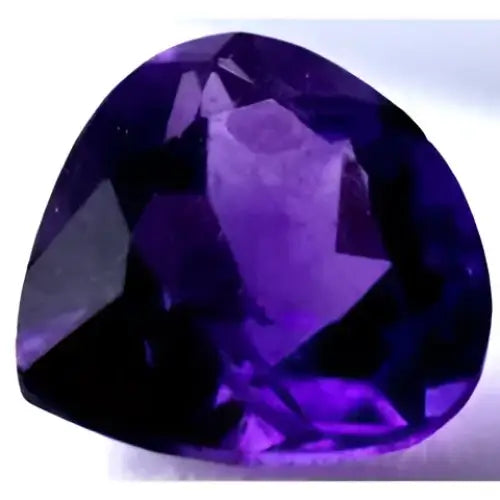 Améthyste d'Afrique coeur a facettes 8 mm 1.50 carat