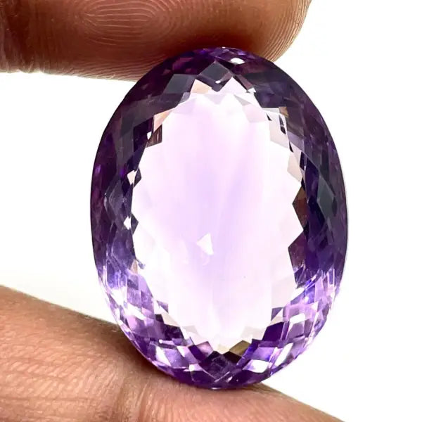 Amethyste pierre 28x21 mm 48 .30 carats