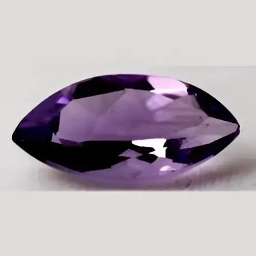 Améthyste taille marquise a facettes 12x6 mm 2.62 carats