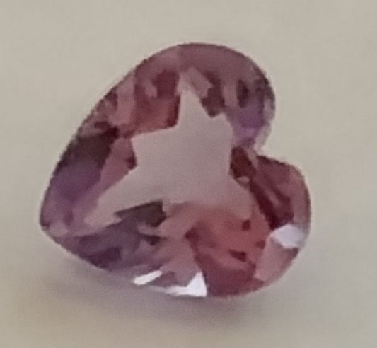 amethyste coeur a facettes 5mm