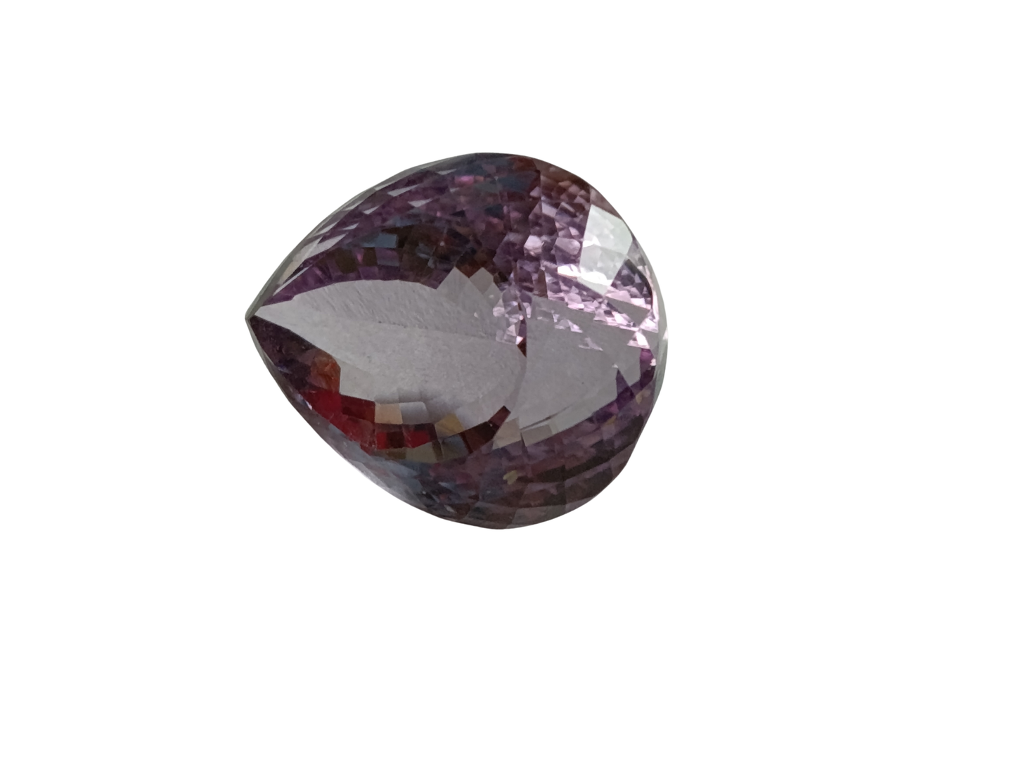 Améthyste taille poire a facettes 29x23 mm 78.05 carats