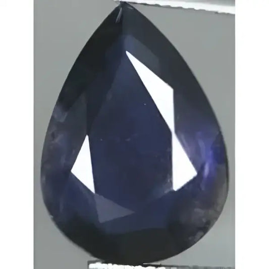 Cordierite poire a facettes 8x5 mm 0.72 carat