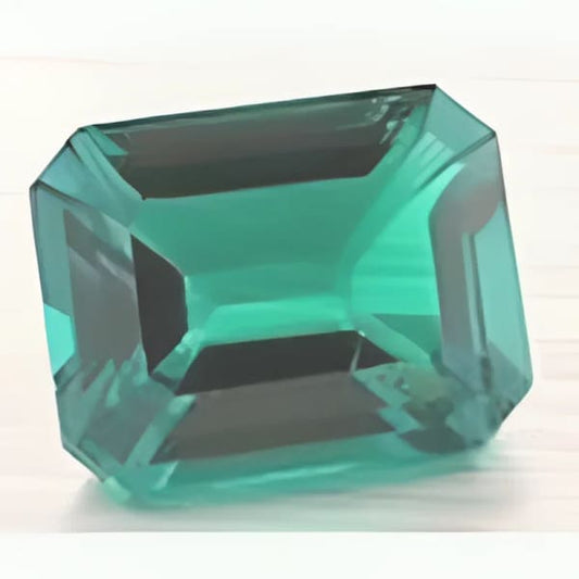 Emeraude hydrothermale octogonale 6x4 mm 0.49 carat