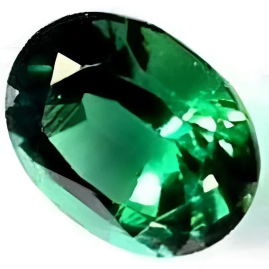 Emeraude hydrothermale ovale a facettes 6x4 mm 0.46 carat