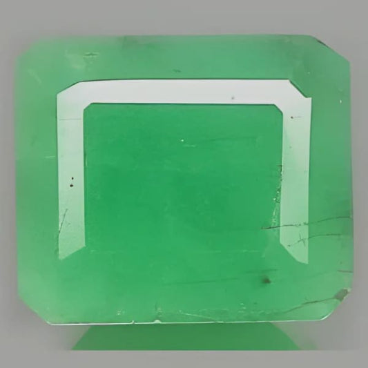 Émeraude naturelle Émeraude 9x8x5.5 mm 3.40 carats avec certificat