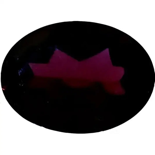 Grenat almandin ovale a facettes 7x5 mm 1.05 carats