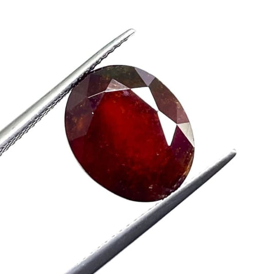 Grenat hessonite ovale a facettes 14x11x8 mm 9.60 carats