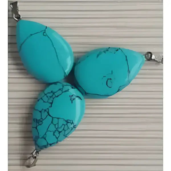 Pendentif en turquoise naturelle 26x16 mm