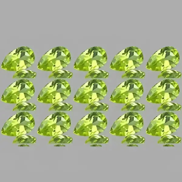 Peridot naturel poire a facettes 5x3 mm 0.22 carat