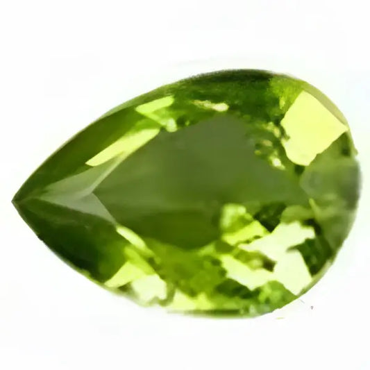 Peridot naturel poire a facettes 7x5 mm 0.80 carat