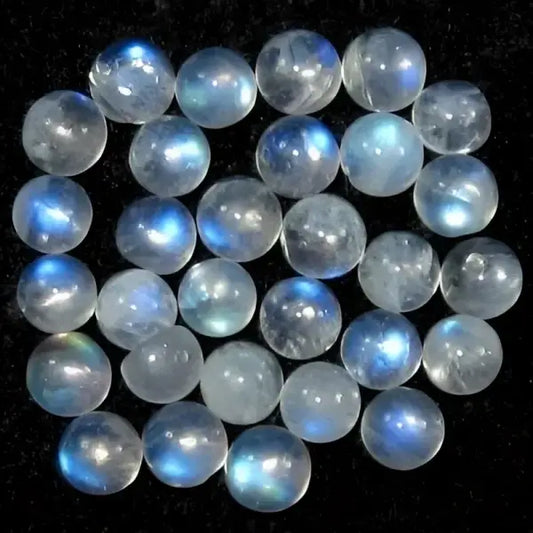 Pierre de lune naturelle ronde cabochon 3 mm 0.12 carat