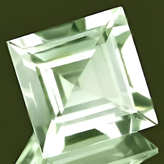 quartz vert   carré 8x8 mm 2.19  carats