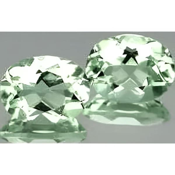 Prasiolite naturelle ovale a facettes 12x10 mm 4.75 carats