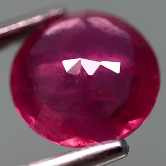 Rubis birman traité rond à facettes 3 mm 0.22 carat