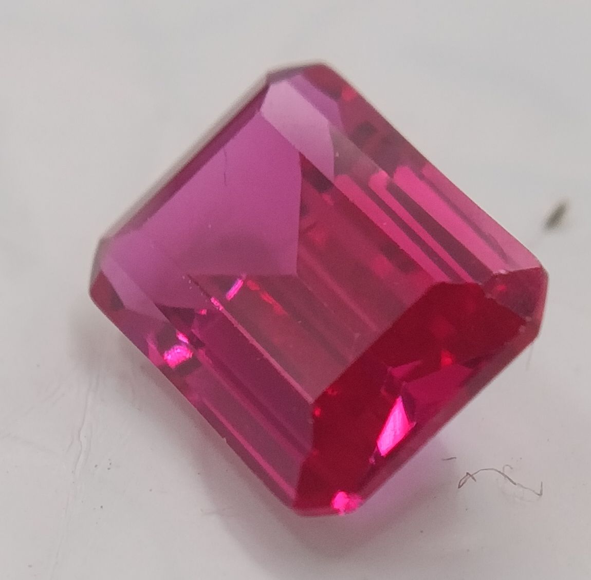 Rubis verneuil taille octogonale de 7x5 mm à 18x13 mm - 14x10 mm