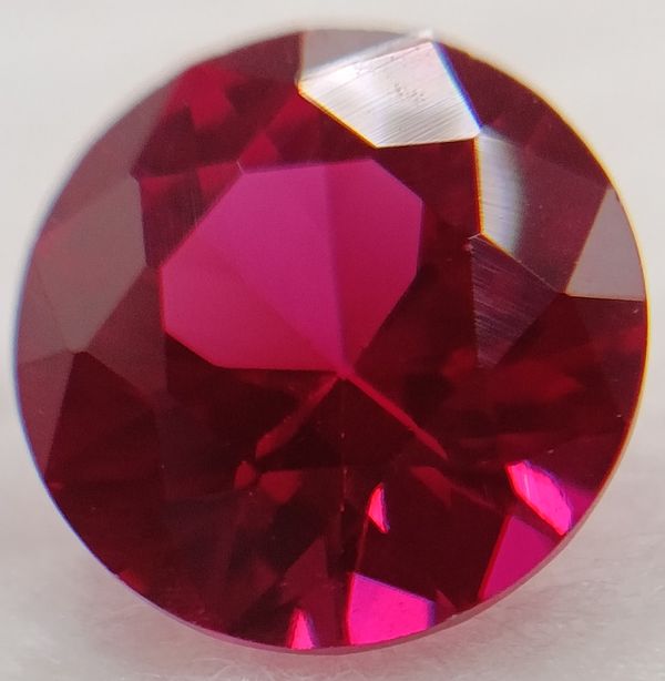 rubis verneui rons a facttes 6 mm