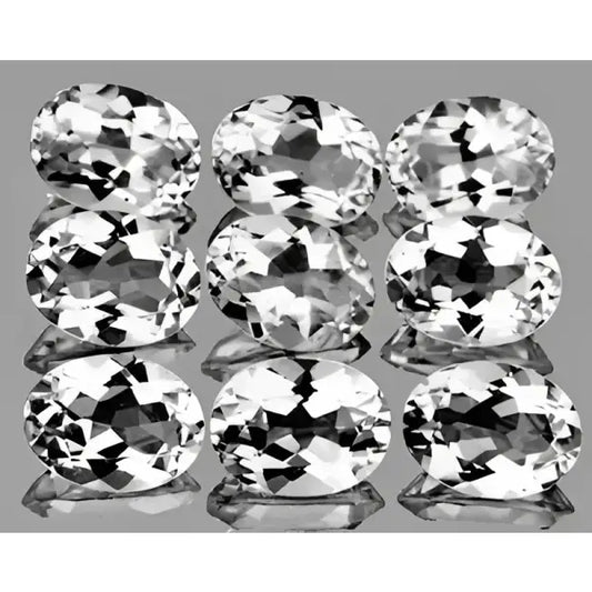 Topaze blanche naturelle ovale a facettes 5x3 mm 0.27 carat