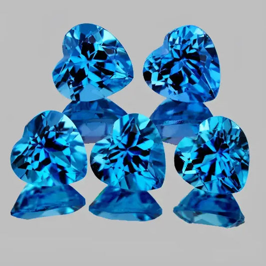 Topaze bleu suisse coeur a facettes 5x5 mm 0.60 carat