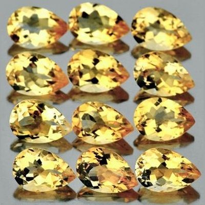 Citrine or naturelle poire a facettes 8x5 mm 0.76 carat